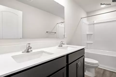 Bath - 1707 Evans Dr, Lancaster, SC 29720 photo 5 of 5