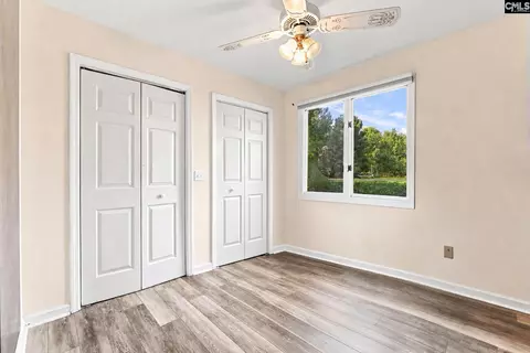 Bedroom - 447 Edgewater Dr, Prosperity, SC 29127 photo 4 of 4