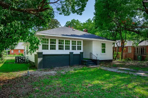 822 Chesnut St, Camden, SC 29020