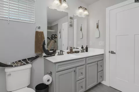 Bath - 353 Switch Grass Ct, Elgin, SC 29045 photo 3 of 4