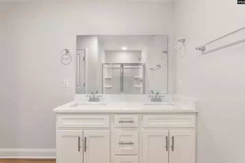 Bath - 6960 Claremont Ln, Sumter, SC 29154 photo 2 of 3