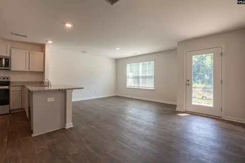 Living - 224 Wall St, Summerville, SC 29154 photo 2 of 5