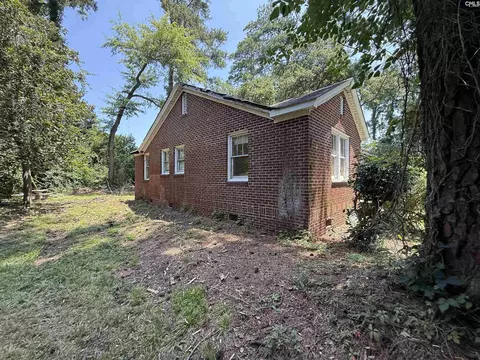 718 Michaelmas Ave, Cayce, SC 29033 photo 2