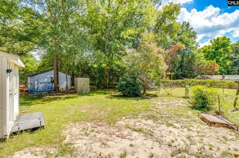 Exterior - 1802 13th St, Cayce, SC 29033 photo 2 of 4