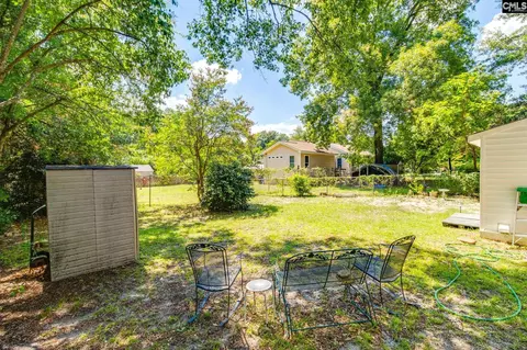 Exterior - 1802 13th St, Cayce, SC 29033 photo 3 of 4