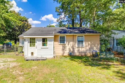 Exterior - 1802 13th St, Cayce, SC 29033 photo 4 of 4
