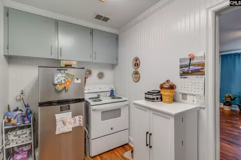 Kitchen - 1802 13th St, Cayce, SC 29033 photo 2 of 4