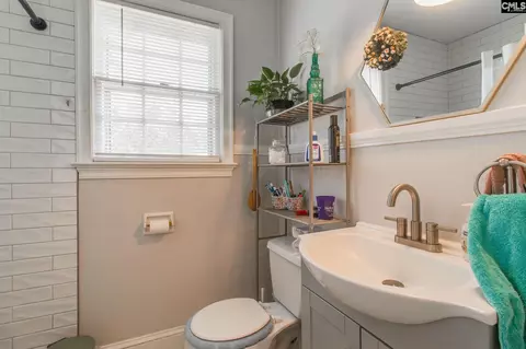 Bath - 1802 13th St, Cayce, SC 29033 photo 1 of 2