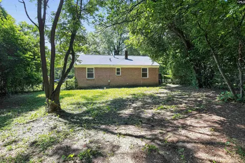 Exterior - 1118 Summerland Dr, Cayce, SC 29033 photo 6 of 6