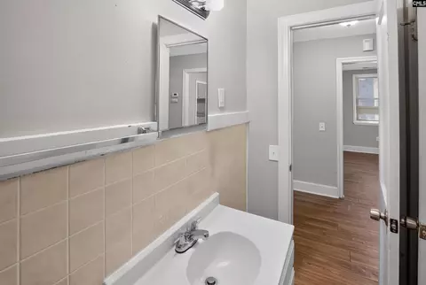 Bath - 1118 Summerland Dr, Cayce, SC 29033 photo 5 of 5