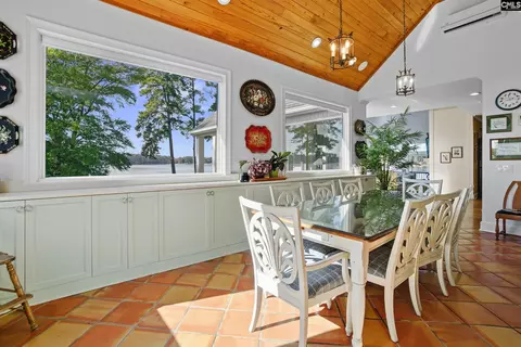 Dining - 512 Stucks Point Dr, Chapin, SC 29036 photo 2 of 4
