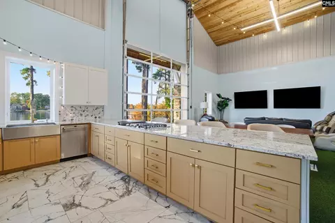 Kitchen - 512 Stucks Point Dr, Chapin, SC 29036 photo 9 of 9
