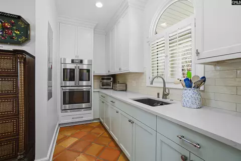 Kitchen - 512 Stucks Point Dr, Chapin, SC 29036 photo 6 of 9