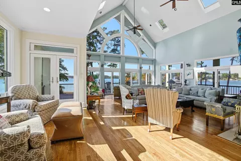 Living - 512 Stucks Point Dr, Chapin, SC 29036 photo 3 of 8