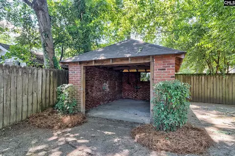 Exterior - 529 Michaelmas Ave, Cayce, SC 29033 photo 7 of 8