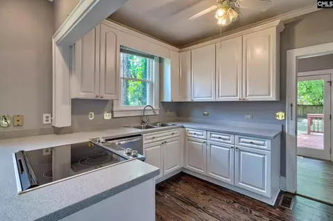 Kitchen - 529 Michaelmas Ave, Cayce, SC 29033 photo 3 of 5