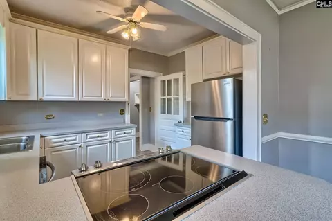 Kitchen - 529 Michaelmas Ave, Cayce, SC 29033 photo 2 of 5