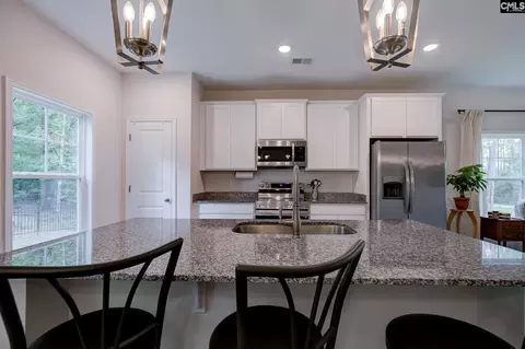 Kitchen - 662 Barfield Rd, Elgin, SC 29045 photo 2 of 5
