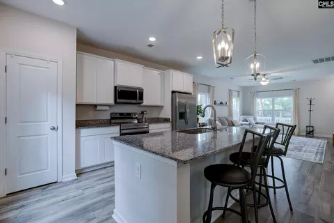 Kitchen - 662 Barfield Rd, Elgin, SC 29045 photo 3 of 5