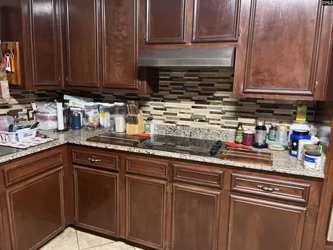 Kitchen - 210 Hutto Hl, Gilbert, SC 29054 photo 3 of 4