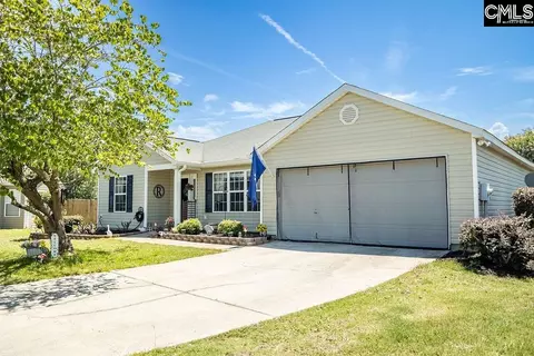 330 Oakpointe Ln, Lexington, SC 29072