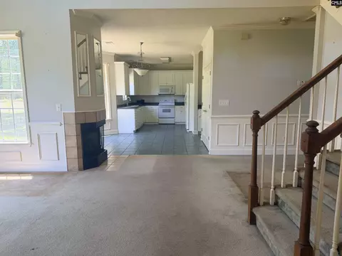 Living - 1540 Ross Rd, Elgin, SC 29045 photo 5 of 6