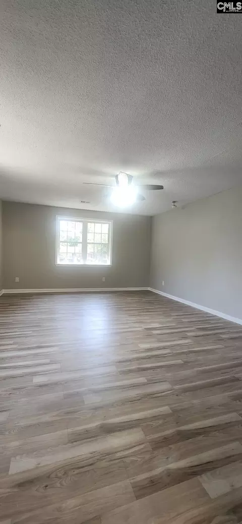 Living - 271 Gamble St, Sumter, SC 29150 photo 1 of 2