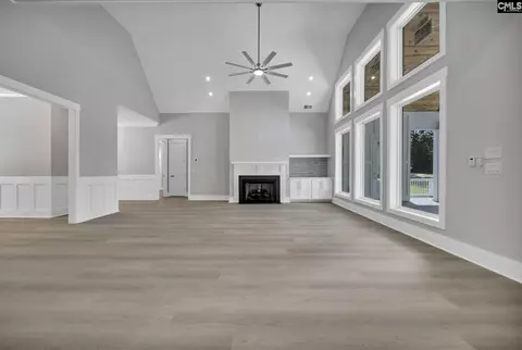 Living - 263 Killian Point Rd, Chapin, SC 29036 photo 3 of 4