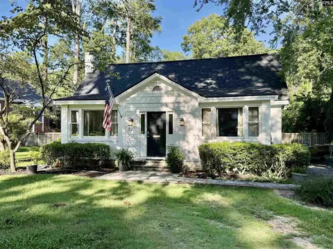 822 Poinsettia St, Columbia, SC 29205