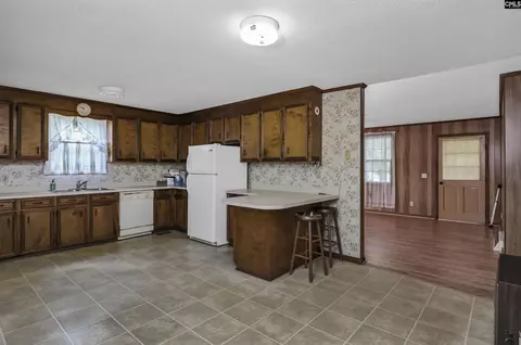 Kitchen - 409 Hayride Rd, Gilbert, SC 29054 photo 4 of 4