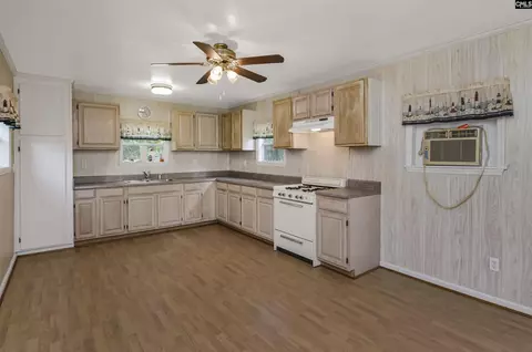Kitchen - 409 Hayride Rd, Gilbert, SC 29054 photo 1 of 4