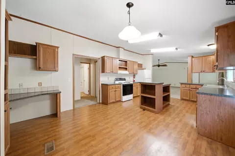 7033 E Peach Rd, Ridgeway, SC 29130 photo 10