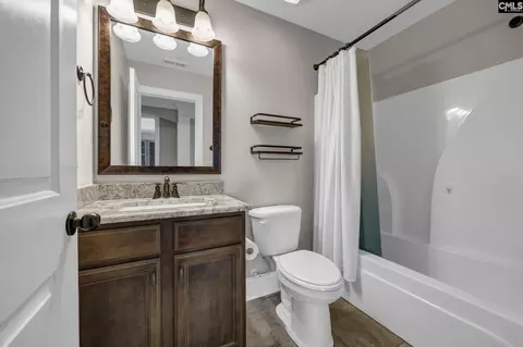 Bath - 717 Broad Leaf Dr, Elgin, SC 29045 photo 2 of 7