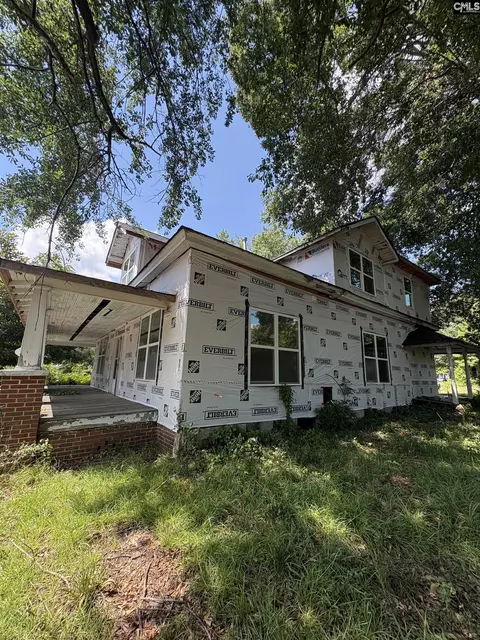 138 S Pine St, Batesburg, SC 29006