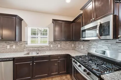 Kitchen - 129 Esso Ln, Elgin, SC 29045 photo 4 of 4