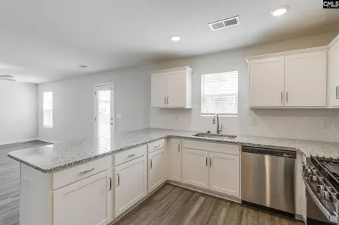 Kitchen - 2084 County Line Trl, Elgin, SC 29045 photo 3 of 3
