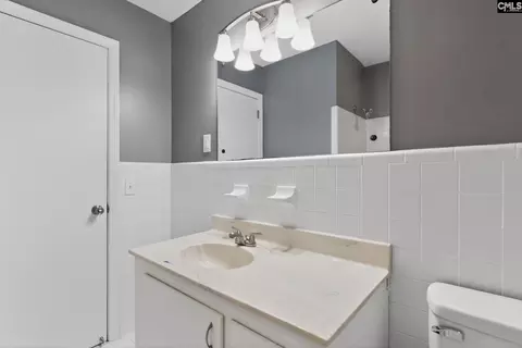 Bath - 1454 Fork Ave, Irmo, SC 29063 photo 3 of 4