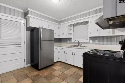 Kitchen - 1454 Fork Ave, Irmo, SC 29063 photo 1 of 3