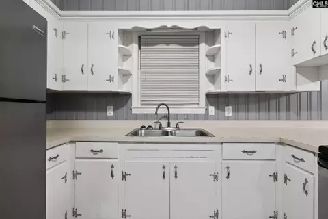 Kitchen - 1454 Fork Ave, Irmo, SC 29063 photo 2 of 3
