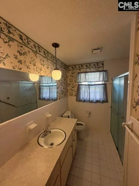 Bath - 117 Pine Ln, Cayce, SC 29033 photo 2 of 2