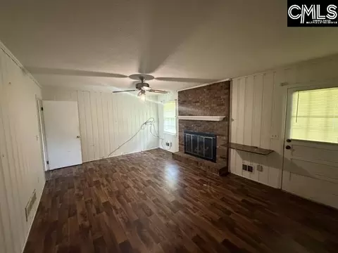 Living - 117 Pine Ln, Cayce, SC 29033 photo 2 of 2