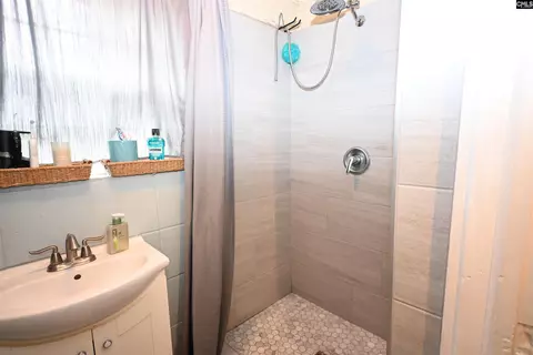 Bath - 4656 Augusta Hwy, Gilbert, SC 29054 photo 4 of 6