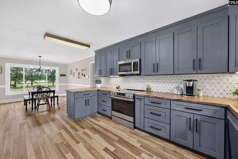 Kitchen - 5377 Hunts Mill Rd, Chesterfield, SC 29709 photo 6 of 6