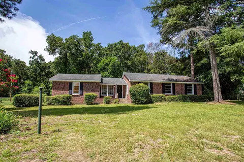 1411 Woodlawn Dr, Camden, SC 29020