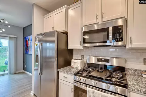 Kitchen - 1044 Cornelia St, Elgin, SC 29045 photo 6 of 6