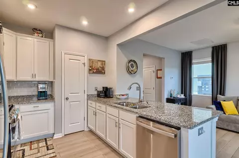 Kitchen - 1044 Cornelia St, Elgin, SC 29045 photo 2 of 6