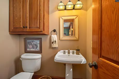 Bath - 2757 Watson St, Elgin, SC 29045 photo 12 of 14