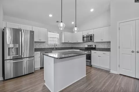 301 Ollivander Ln, Elgin, SC 29045 photo 2