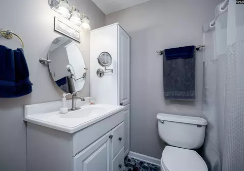 Bath - 103 Longleaf Dr, Cayce, SC 29033 photo 1 of 4