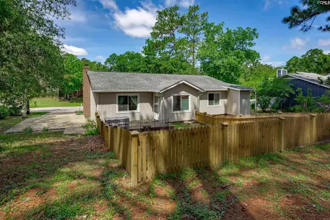 Exterior - 103 Longleaf Dr, Cayce, SC 29033 photo 6 of 7